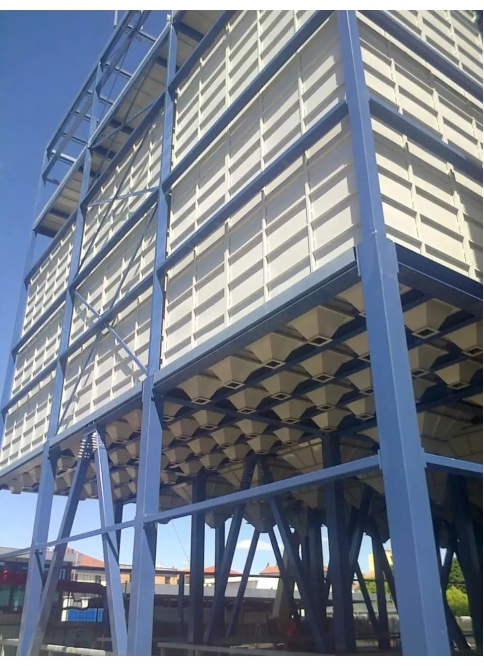 Progettazione realizzazione torre silos in acciaio