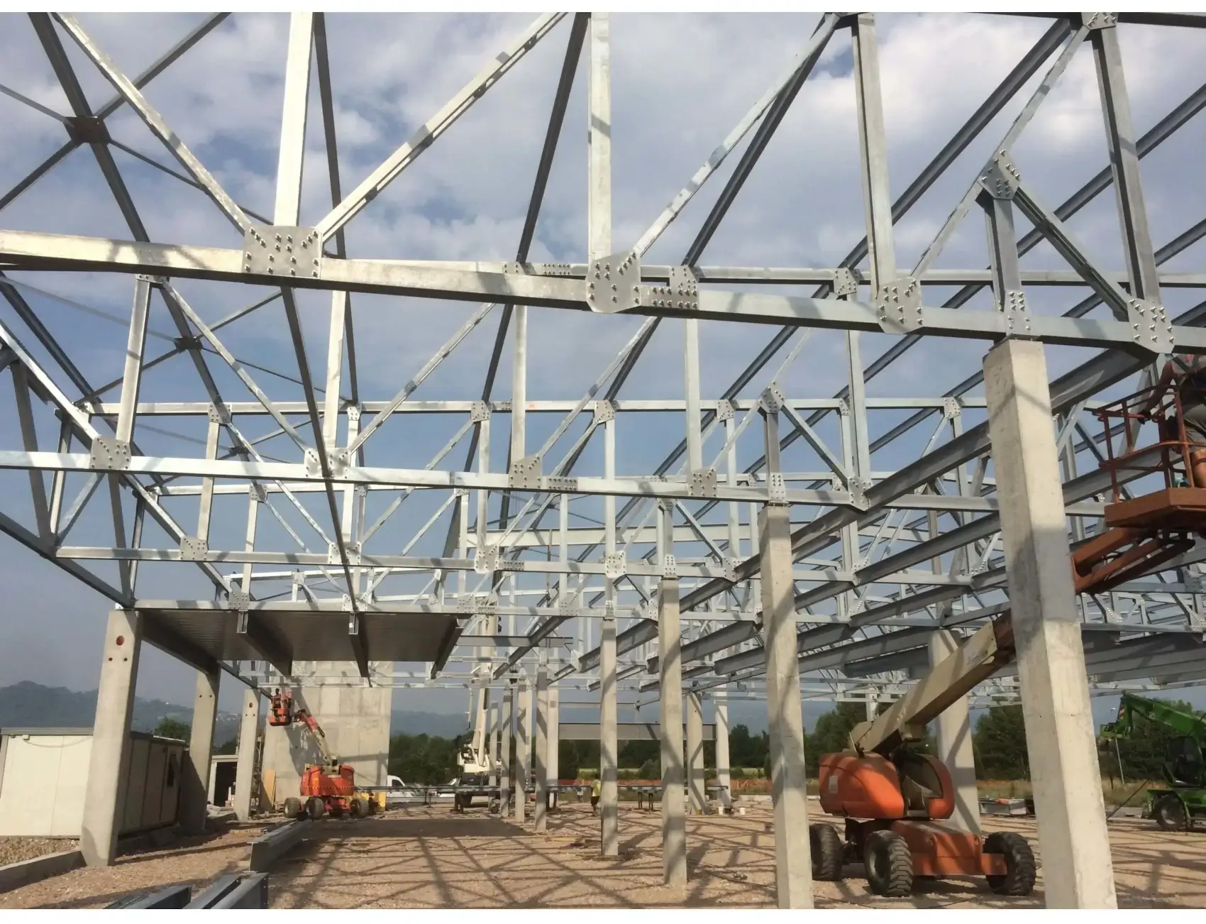 Progettazione realizzazione capannone per magazzino in acciaio