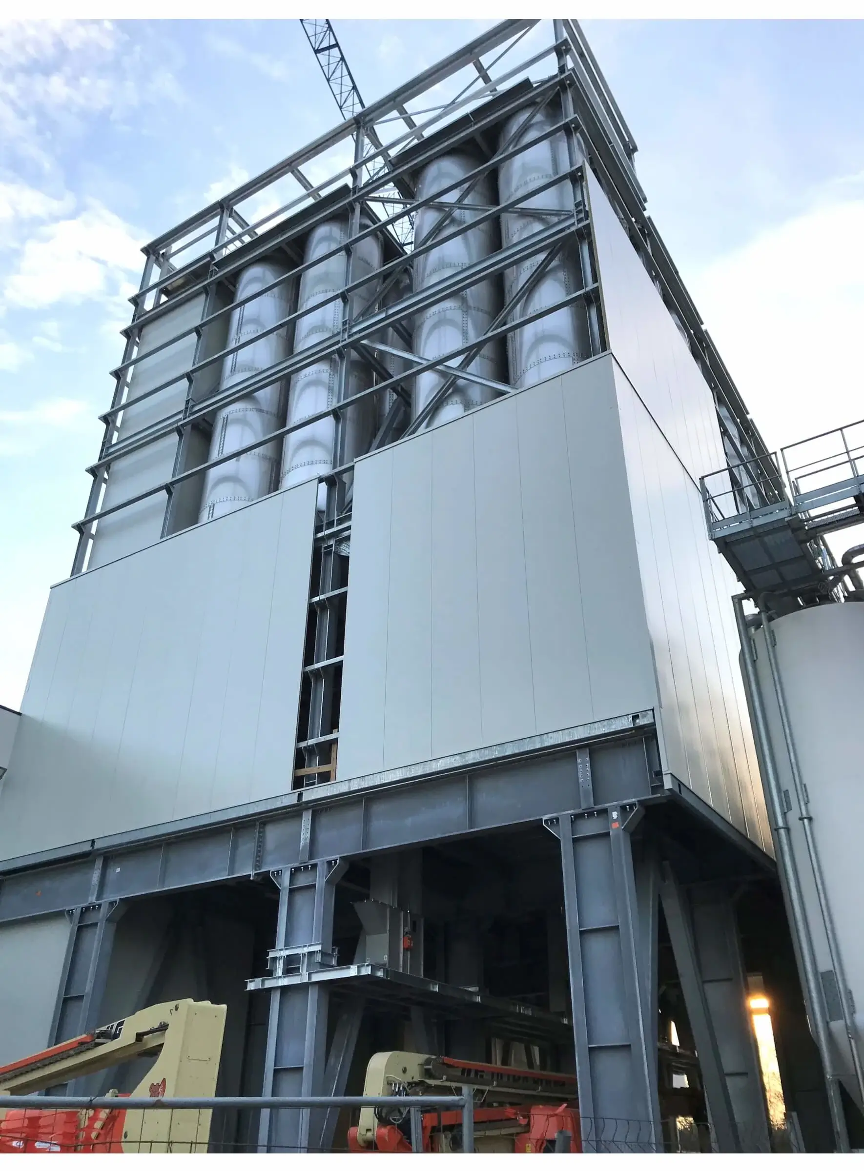 Progettazione realizzazione torri silos in acciaio
