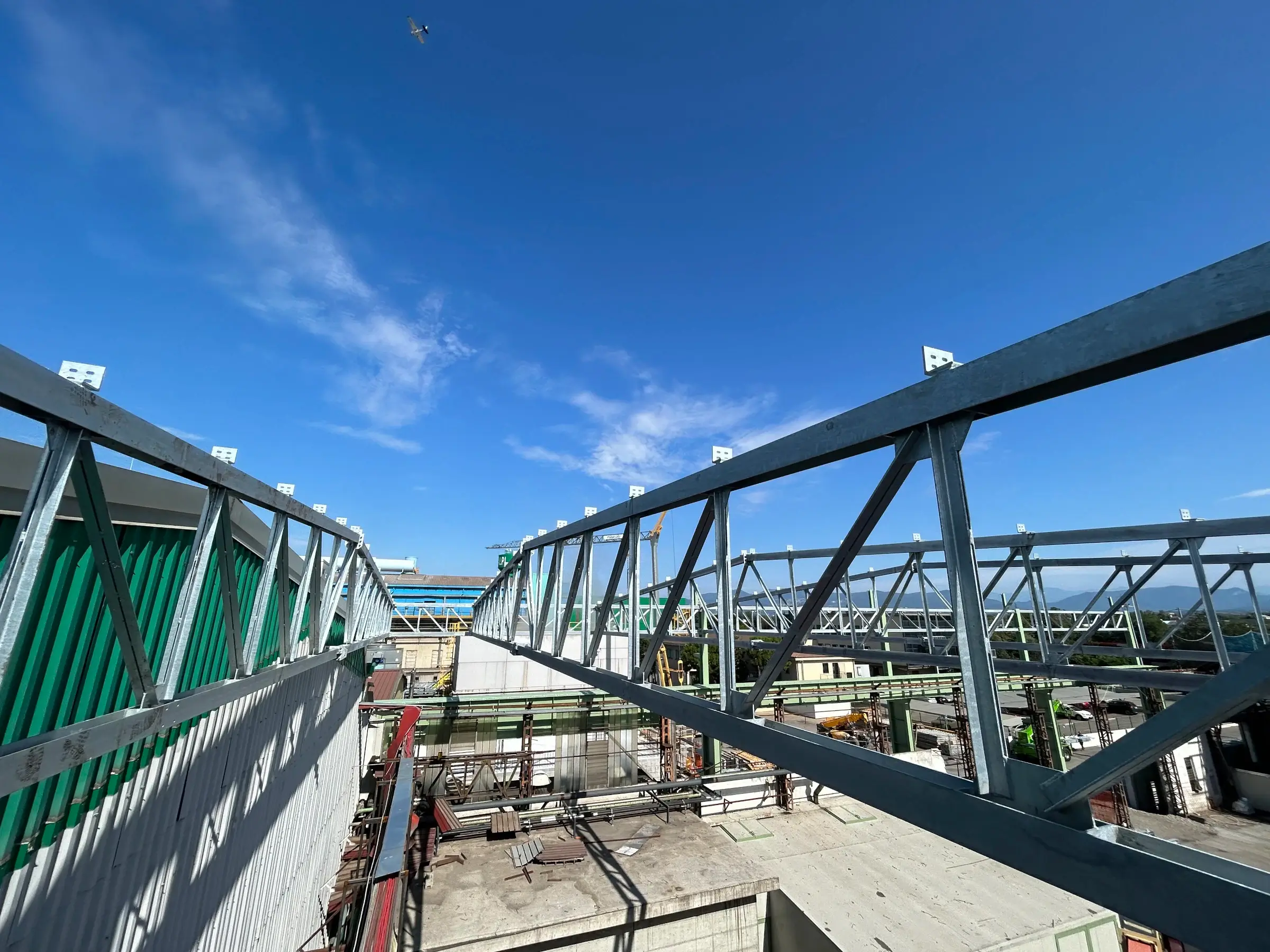 Progettazione realizzazione capannone industriale in acciaio