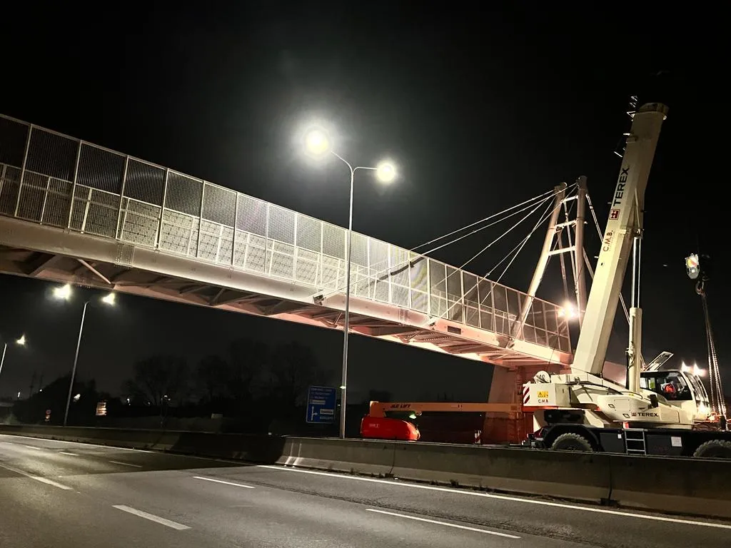Progettazione realizzazione passerella in acciaio