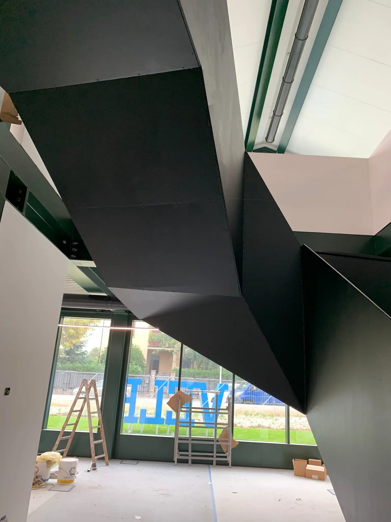 Progettazione realizzazione scala interna per uffici