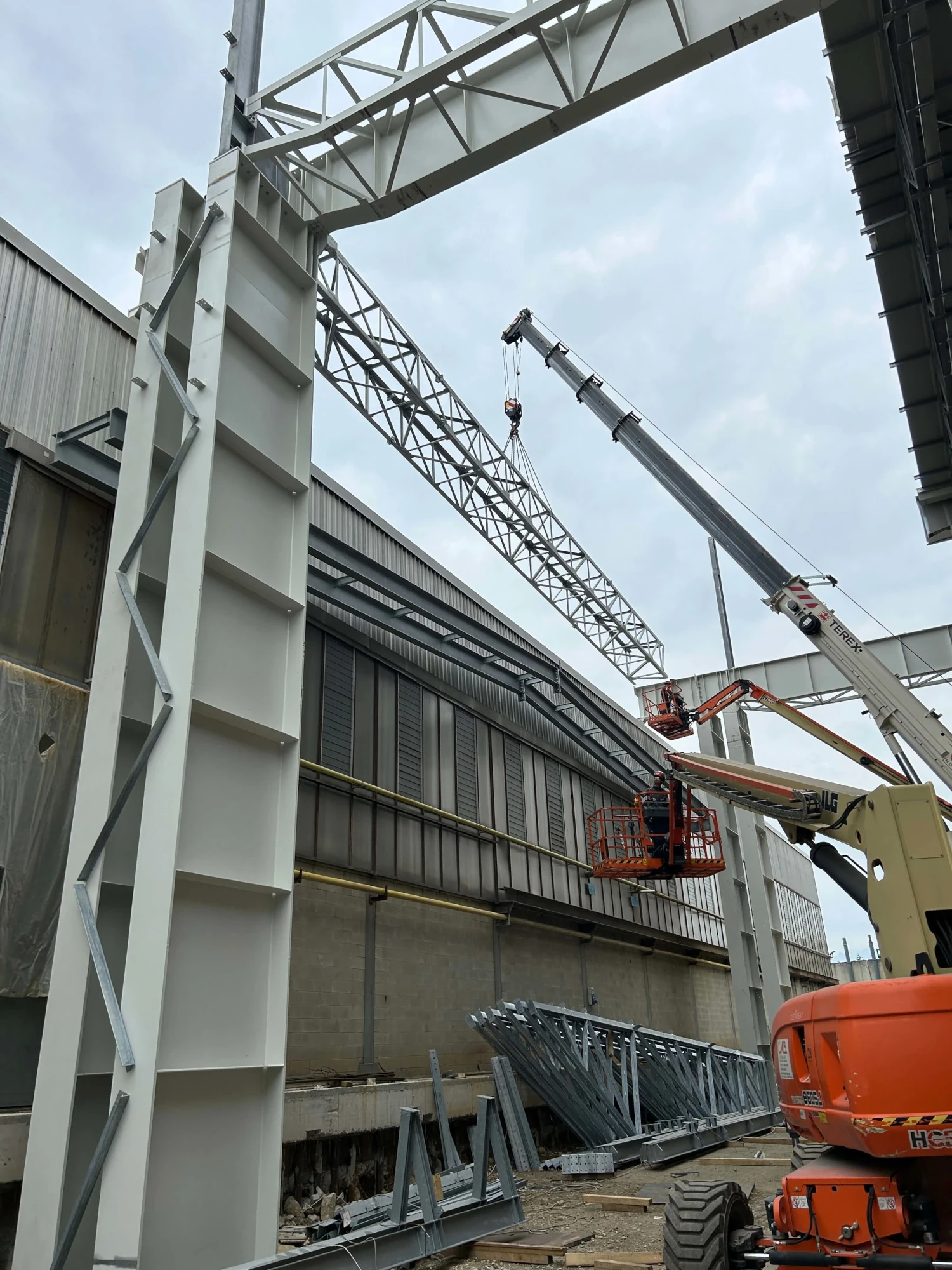 Progettazione realizzazione revamping di strutture industriali